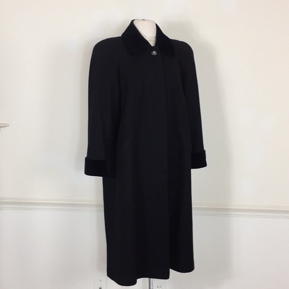 Jackets & Blazers - Vintage 100% Wool Petite Long Black Dress Coat